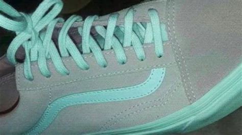shoe color test fake